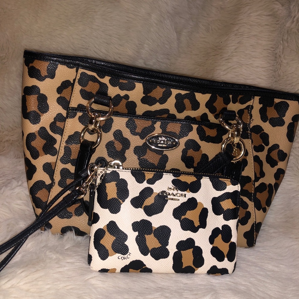 Coach cheetah print set